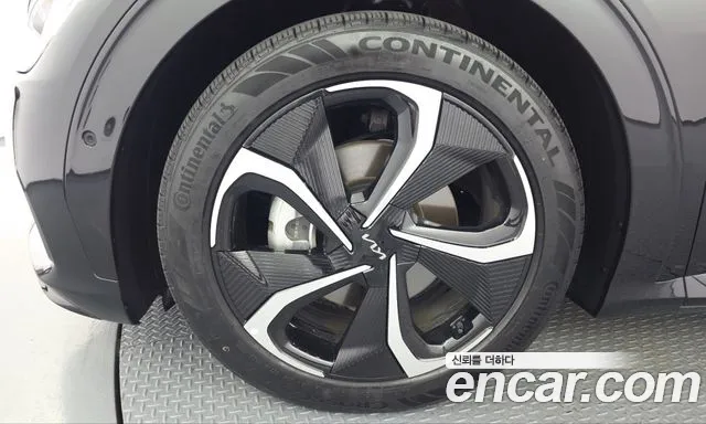 Kia EV6 — Фото автомобиля 5