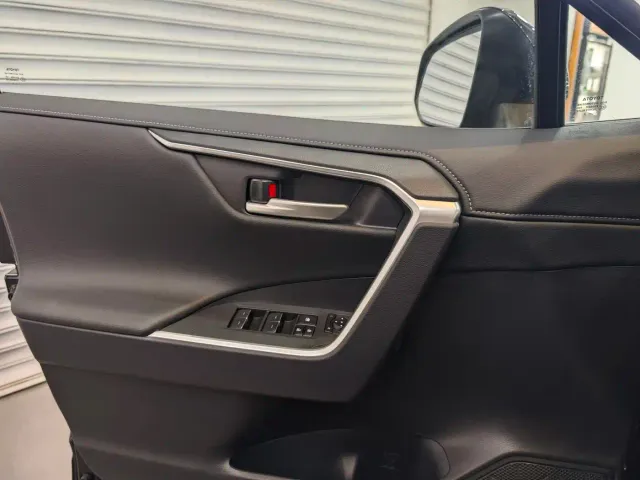 Toyota Wildlander — Фото автомобиля 17