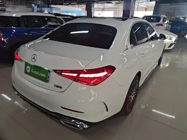 Mercedes-Benz C-Class — Фото автомобиля 4
