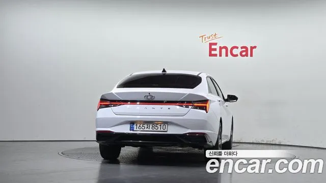Hyundai Avante CN7 — Фото автомобиля 4