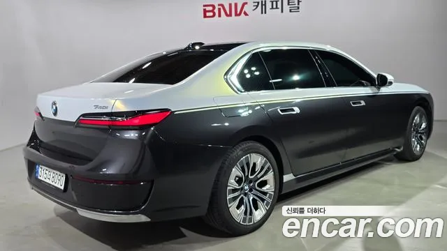 BMW 7 Series G70 — Фото автомобиля 4
