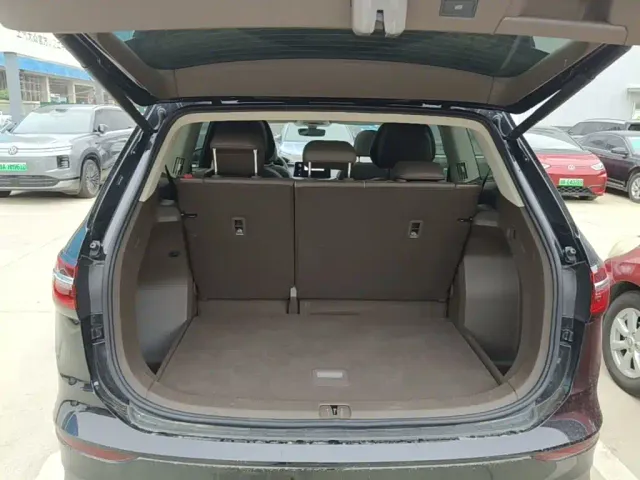 Volkswagen Viloran 2024 380TSI Executive Edition — Фото автомобиля 18