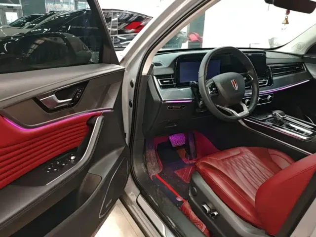 Hongqi HS5 — Фото автомобиля 15