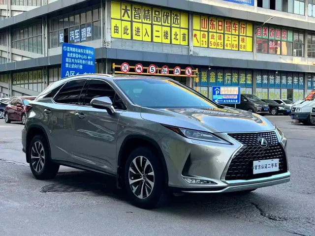 Lexus RX — Фото автомобиля 3