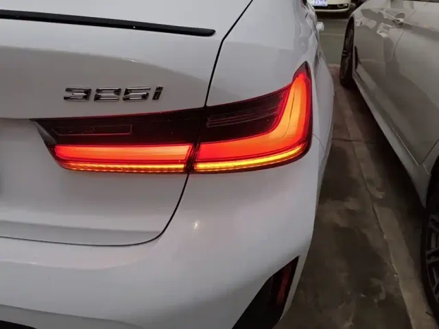 BMW 3 Series — Фото автомобиля 7