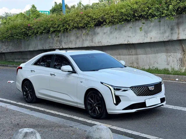 Cadillac CT4 — Фото автомобиля 3