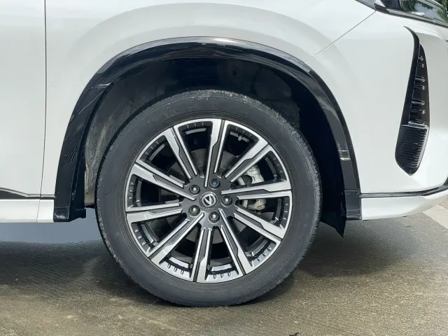 Changan CS75 Plus — Фото автомобиля 7