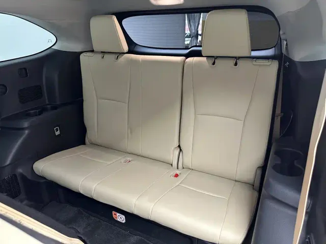 Toyota Highlander — Фото автомобиля 19