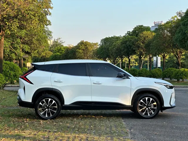 Geely Boyue — Фото автомобиля 7