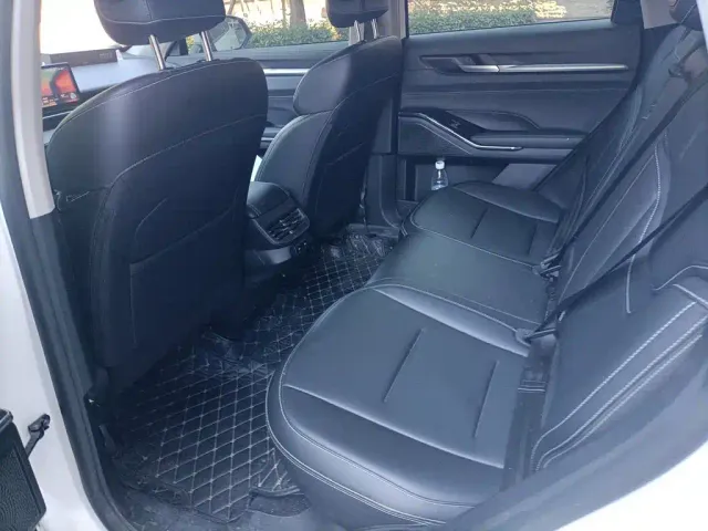 Haval H6 — Фото автомобиля 13