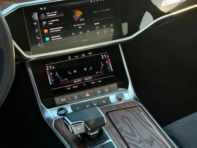 Audi A6L — Фото автомобиля 10