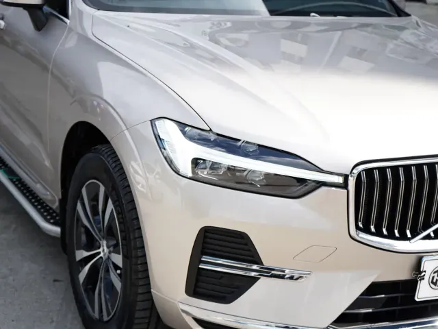 Volvo XC60 — Фото автомобиля 10