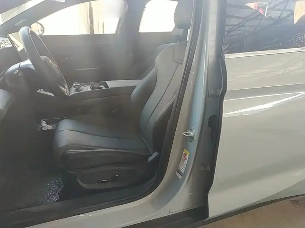 BYD Qin L 2024 DM-i 120KM Excellence Model — Фото автомобиля 14