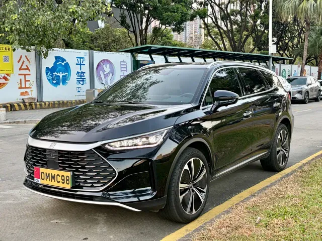 Фотография автомобиля — BYD Tang