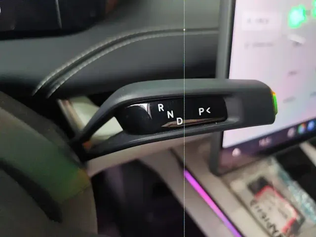 Xiaomi SU7 — Фото автомобиля 13