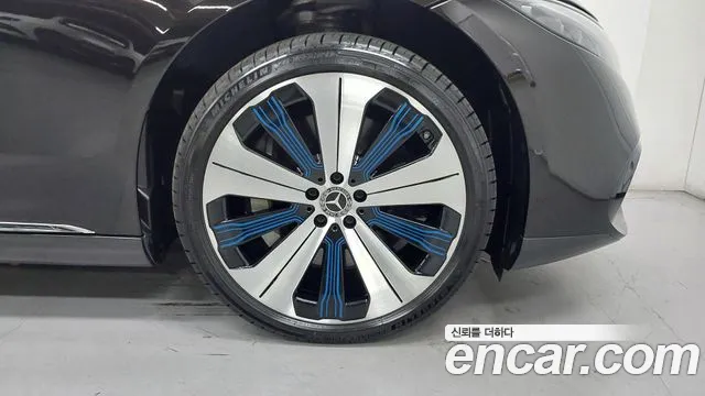 Mercedes-Benz EQS — Фото автомобиля 5