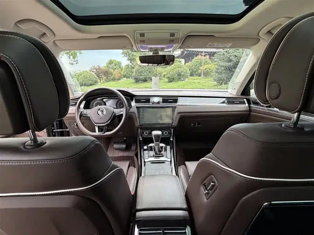 Volkswagen Phideon — Фото автомобиля 7