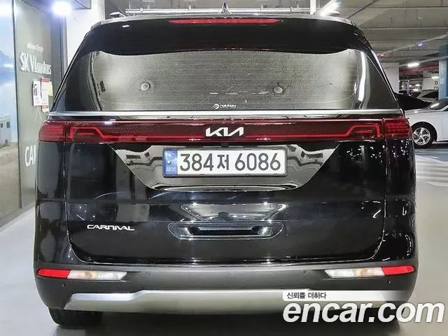 Kia Carnival 4th Gen — Фото автомобиля 4