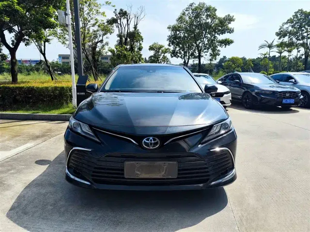 Toyota Camry — Фото автомобиля 2