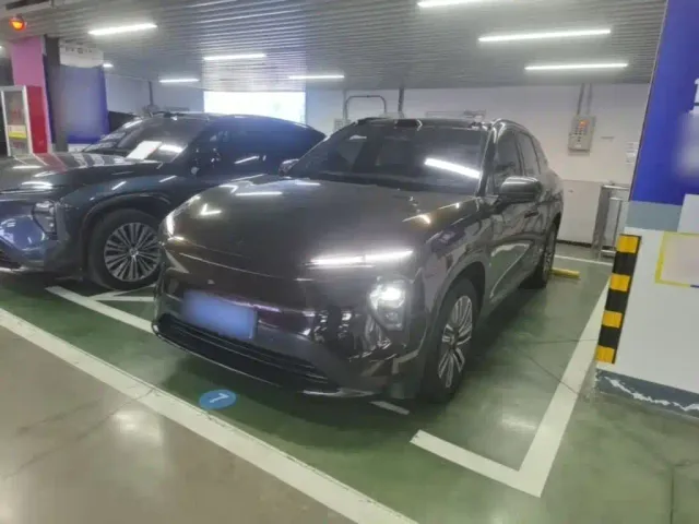 Фотография автомобиля — Nio ES7