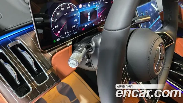Mercedes-Benz S-Class — Фото автомобиля 19