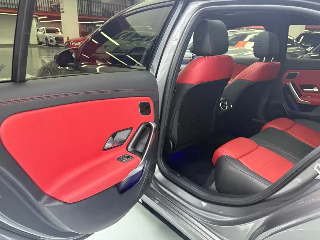 Mercedes-Benz A-Class AMG — Фото автомобиля 14