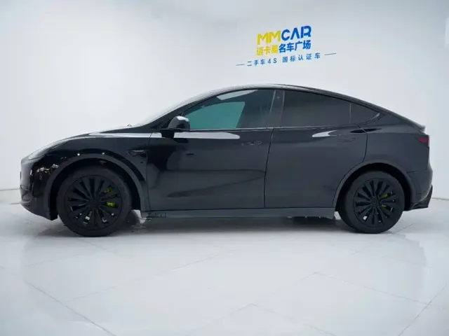 Tesla Model Y 2022 Facelift Rear-Wheel Drive Version — Фото автомобиля 7