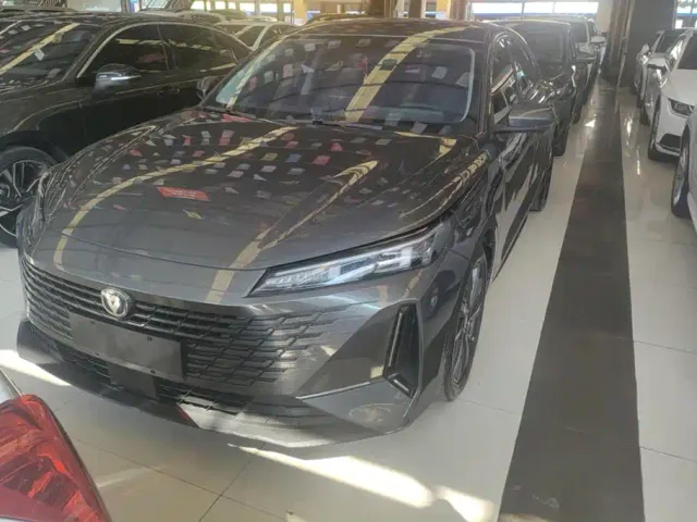 Changan Lamore — Фото автомобиля 2