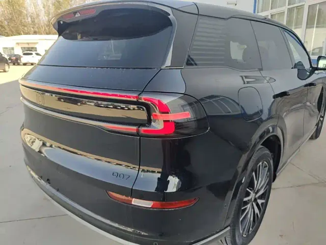 Changan Qiyuan Q07 — Фото автомобиля 7