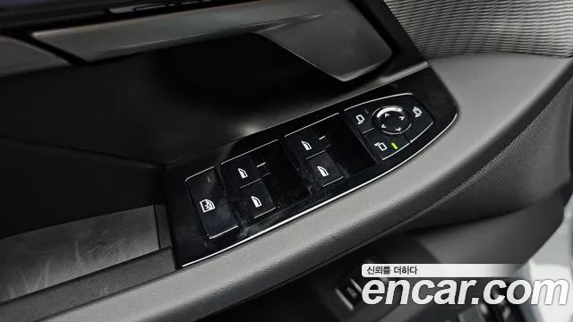 BMW 5-Series — Фото автомобиля 26