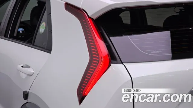 Kia Niro Niro (New) — Фото автомобиля 8