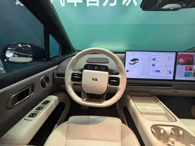 Li Auto i6 — Фото автомобиля 3