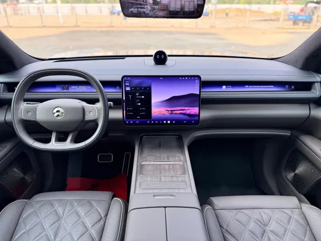 Nio ES8 — Фото автомобиля 7
