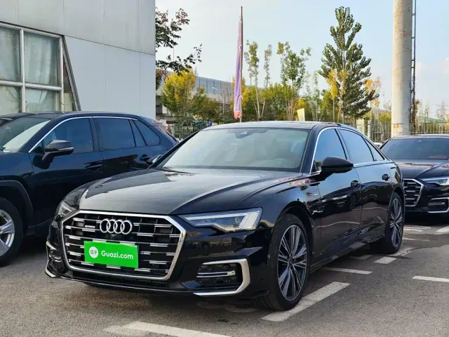 Фотография автомобиля — Audi A6L