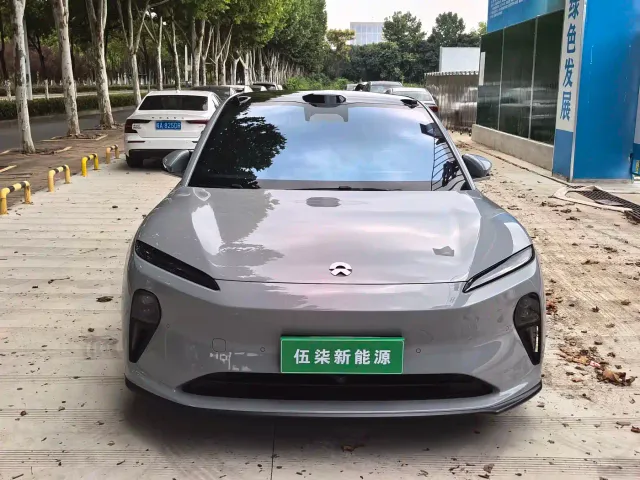 Nio ET5 Touring — Фото автомобиля 2