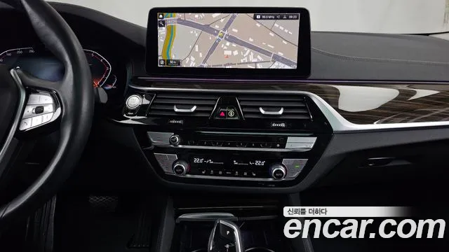 BMW 5 Series G30 — Фото автомобиля 20