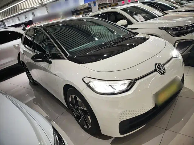 Volkswagen ID.3 — Фото автомобиля 3