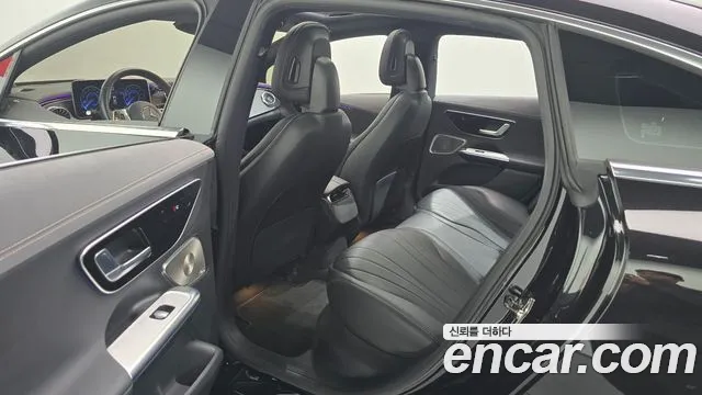 Mercedes-Benz EQE V295 — Фото автомобиля 18