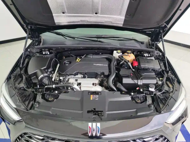 Buick Regal — Фото автомобиля 10