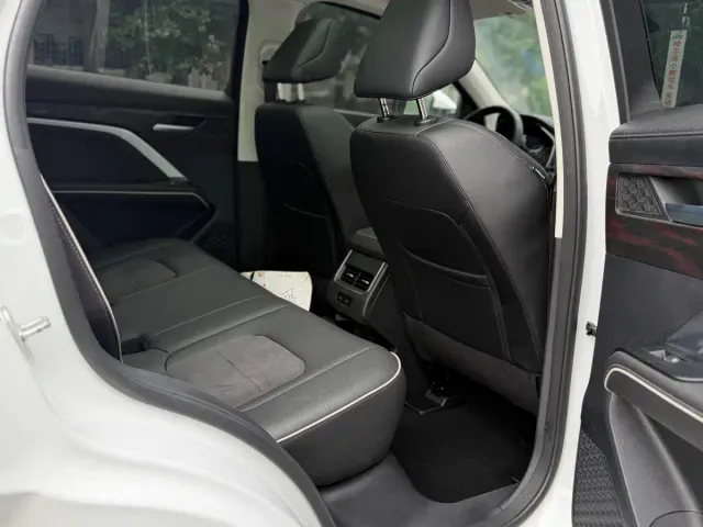 Haval H6 — Фото автомобиля 30
