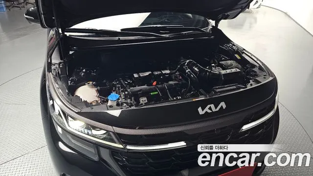 Kia Seltos — Фото автомобиля 4