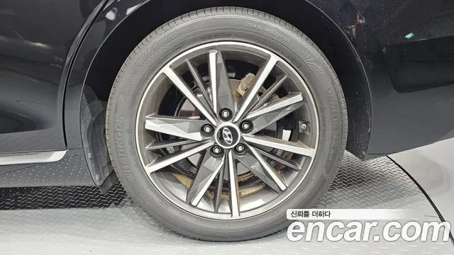 Hyundai Grandeur Новый Grandeur IG — Фото автомобиля 17