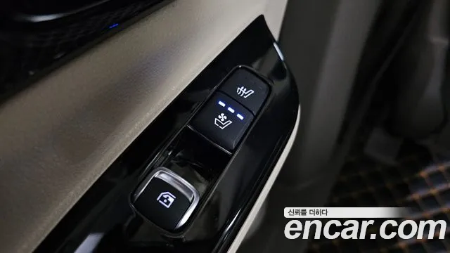 Kia Canival Carnival 4 поколение Дизель 7 мест Signature — Фото автомобиля 19