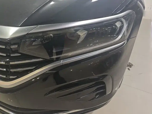 Volkswagen Passat — Фото автомобиля 23