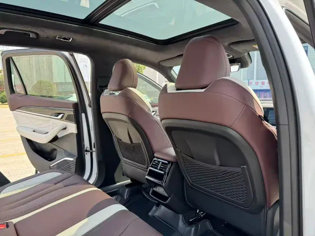 Geely Xingyue L — Фото автомобиля 21