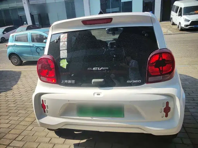 Roewe Clever — Фото автомобиля 5