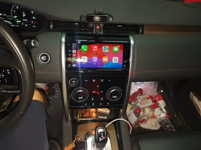 Land Rover Land Rover Discovery Sport PHEV 2022 Facelift P300e Plug-in Hybrid — Фото автомобиля 9