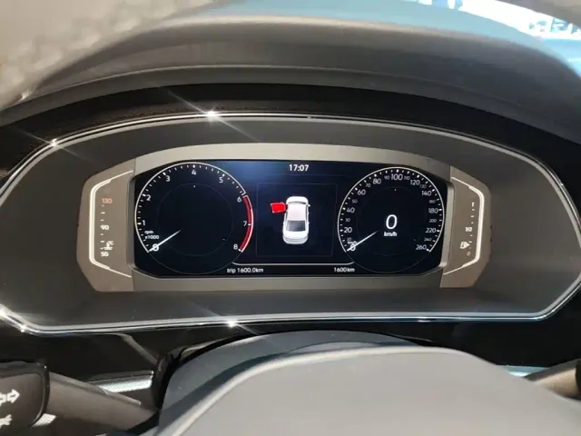 Volkswagen Passat — Фото автомобиля 11