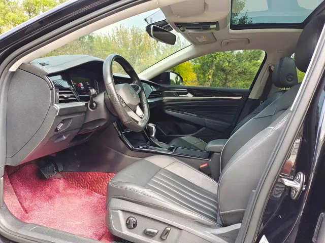 Volkswagen Passat — Фото автомобиля 7