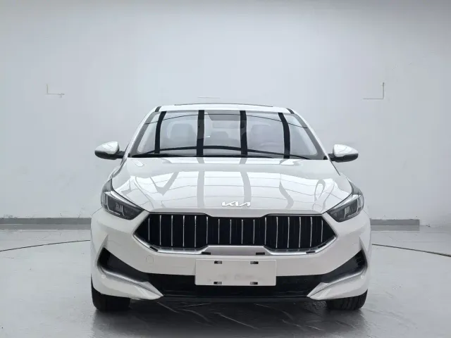 Kia K3 — Фото автомобиля 2